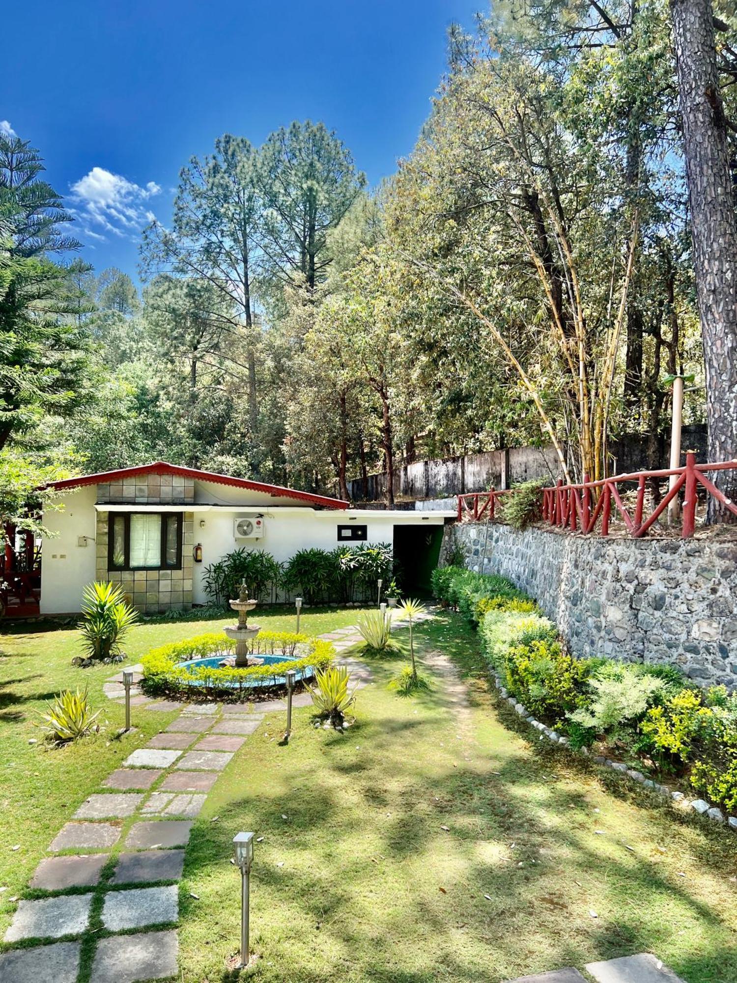 Sea Hawk - Luxury Hill Resort 4 Mins From Bhimtal Lake Eksteriør bilde