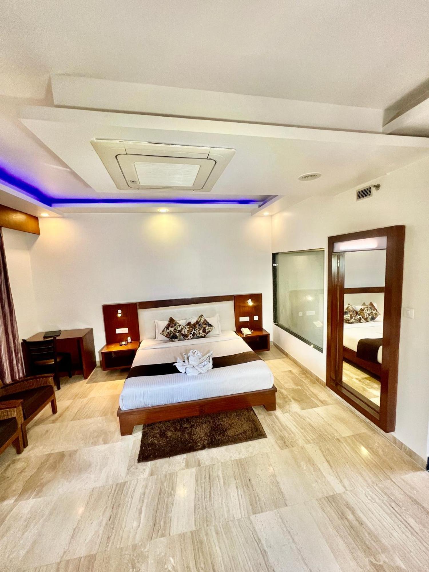 Sea Hawk - Luxury Hill Resort 4 Mins From Bhimtal Lake Eksteriør bilde