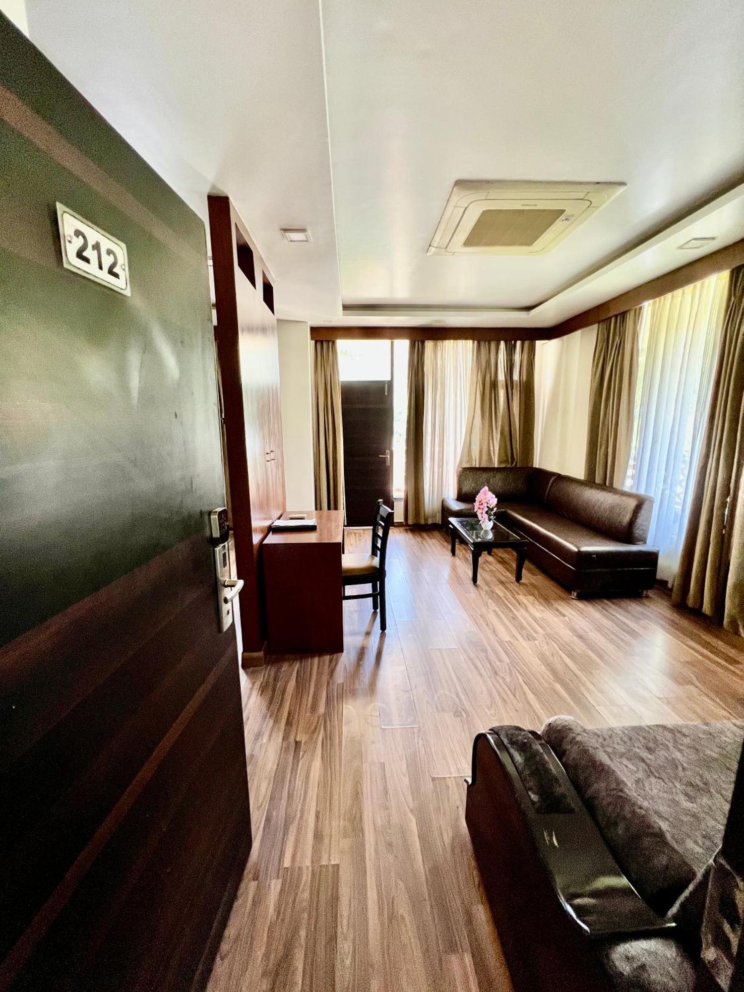 Sea Hawk - Luxury Hill Resort 4 Mins From Bhimtal Lake Eksteriør bilde